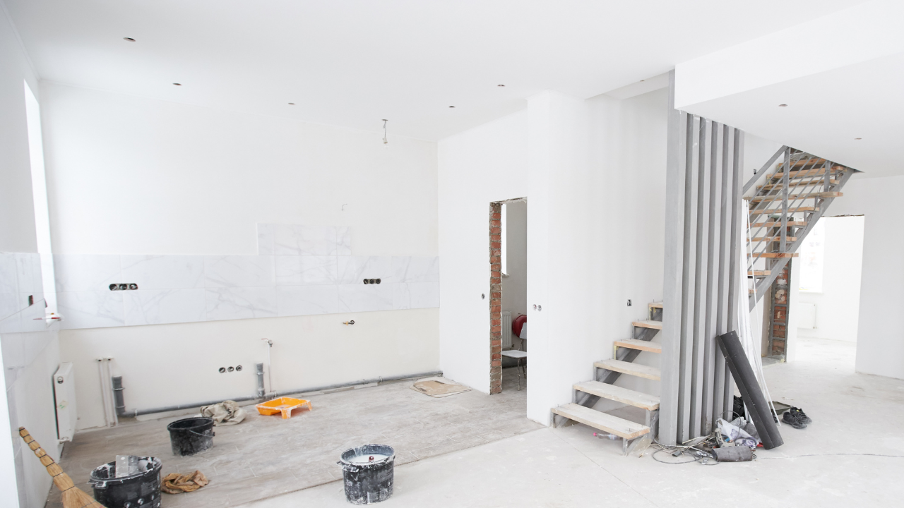 Buying a Fixer Upper home? Here are some FINANCING tips you NEED to know!