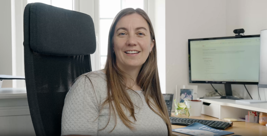 specialist mortgage adviser